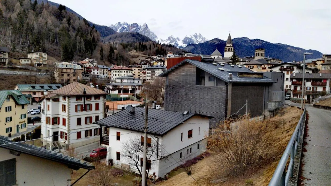 Apartment Appartamento Al Sole Pieve di Cadore Italy